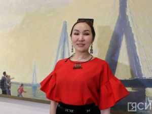 Художница Мира Аргунова представила крупноформатную картину «Мост через реку Лену»