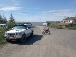 В Черском 16-летний водитель мопеда столкнулся с внедорожником