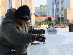 20 команд стали участниками конкурса ледовых и снежных скульптур «Бриллианты Якутии»