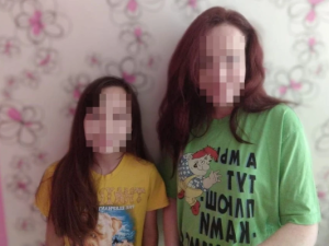 «Я нашла дешевле и лучше»: шестиклассница стала изгоем в классе из-за отказа мамы сдать деньги на подарок