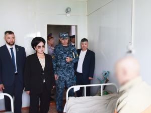 Исправительную колонию № 7 посетили общественные и надзорные представители региона