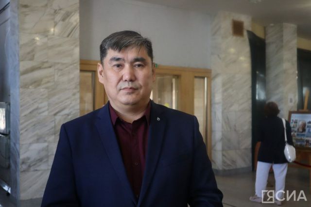 Несмотря на диагноз: Сардане Гурьевой пришлось разобраться с ректором СВФУ