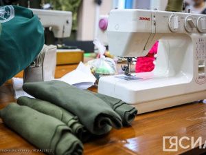 Штаб акции #МЫВМЕСТЕ продолжает пошив теплой одежды для участников СВО