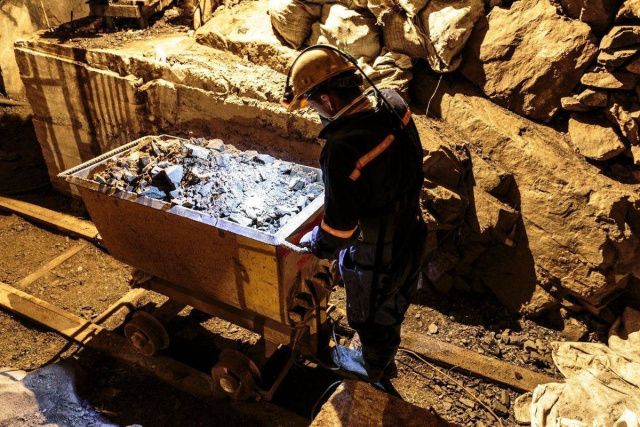 В Якутии золотодобывающая организация после вмешательства прокуратуры выплатила работникам зарплату - 2 млн рублей