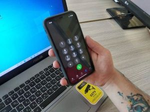 "Звонок от начальника": Мошенники начали имитировать голоса руководителей своих жертв