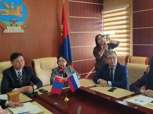 Подписано соглашение о побратимских связях между Верхоянским и Намским улусами с городом Хархорин в Монголии