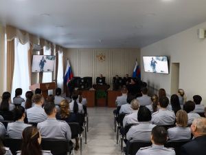 Сотрудники якутского УФСИН посмотрели фильм «Отцы Донбасса»