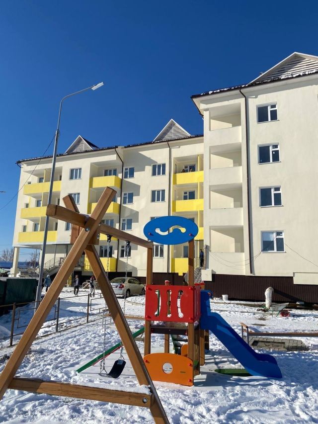 В селе Борогонцы готов к вводу дом для переселенцев из аварийного жилья 