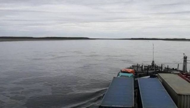 Минэкологии Якутии проводит проверку по факту разлива нефтепродуктов на реке Алдан