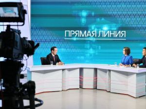 За первый час на «Прямую линию» главы Якутии поступило около 1100 вопросов