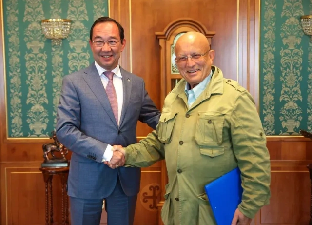 Айсен Николаев встретился с Сергеем Карагановым