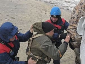 Спасатели эвакуировали застрявших на острове горе-охотников: Новые подробности