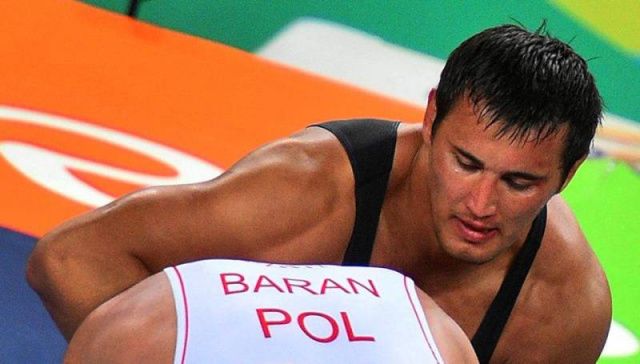 Айаал Лазарев возвращается на большой ковер