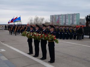 В День Победы сотрудники МЧС России приняли участие в тoржественных мероприятиях