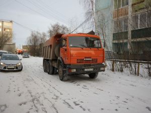 Евгений Григорьев провел выездное совещание в Промышленном округе