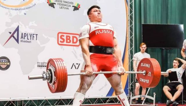 Якутянин стал чемпионом Европы по пауэрлифтингу в самом тяжелом весе