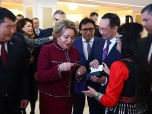 Глава Якутии встретился со спикером Совета Федерации РФ