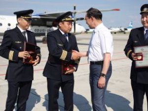 Глава Якутии поблагодарил экипаж вертолета Ми-8, участвовавшего в спасательной операции