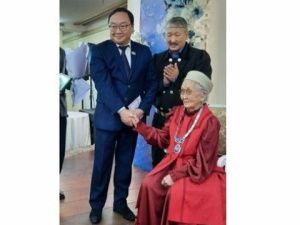 Почётный знак долгожителя «Уйэ саас» вручили Анисии Гаврильевне Габышевой