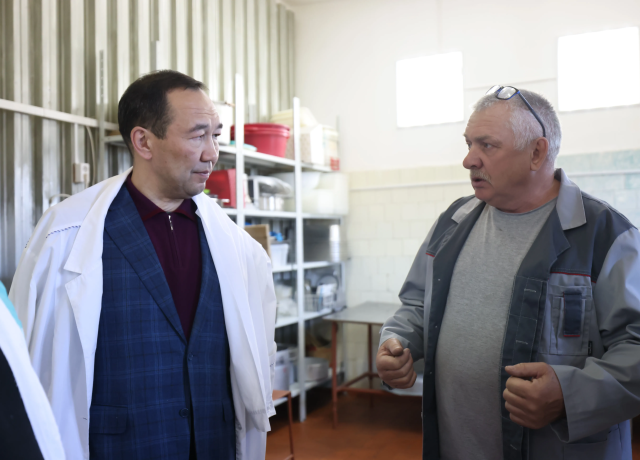 Айсен Николаев встретился с предпринимателями Нижнеколымского района