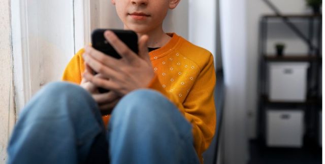 В Таттинском улусе подросток украл у матери приятеля 60 тысяч рублей и потратил на покупку персонажа в онлайн-игре