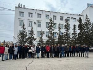 Улицу Кирова готовят к первомайской демонстрации в Якутске