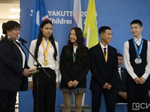 Торжественную линейку провели в Якутской городской национальной гимназии