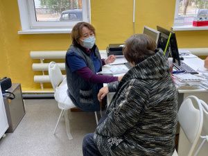 «Мобильные доктора» Якутии работают в посёлке Кысыл-Сыр Вилюйского района