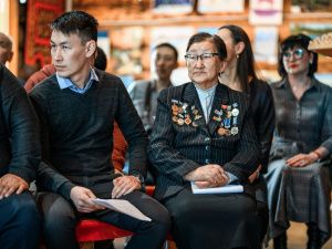 Глава Якутии провел в Оймяконе выездное совещание по развитию туризма