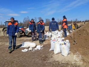 Развитие весеннего ледохода на реках Якутии по данным МЧС Якутии