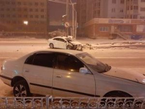 В Якутске при столкновении трех "Тойот" пострадали два пассажира