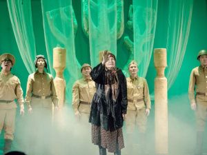 Начало гастролей ТЮЗа в Таттинском улусе