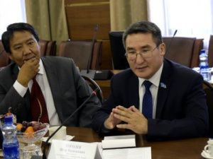 ОБО ВСЕМ И НИ О ЧЕМ, или Как "Жаныч" не "удовлетворил" прессу