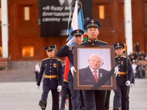 В Якутске завершилась церемония прощания с первым Президентом Якутии Михаилом Николаевым