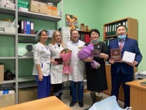 Педиатрам вручены награды