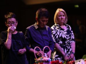 Фото: в Якутске прощаются с Михаилом Николаевым