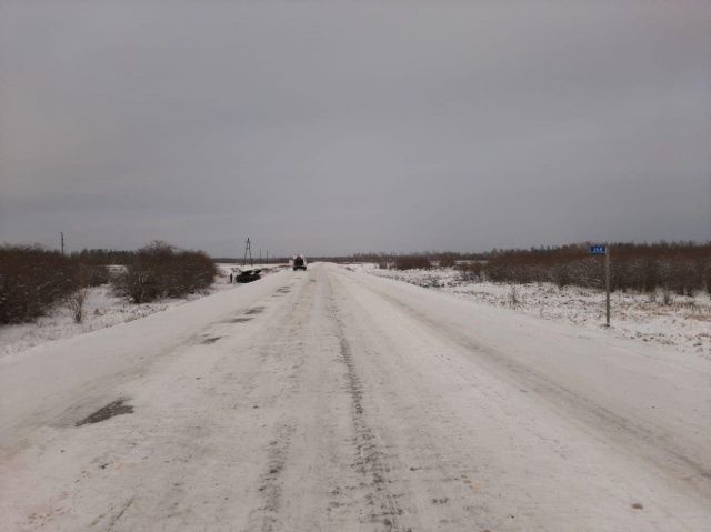 В Якутии при опрокидывании трактора погиб человек