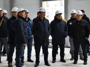 Айсен Николаев раскритиковал темпы строительства объектов в микрорайоне «Звездный»