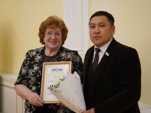 В Якутске наградили педагогов в сфере культуры и искусства республики