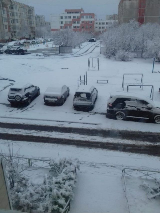 Фотофакт: В Нерюнгри выпал снег