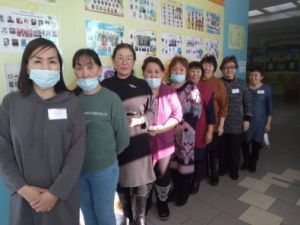 Родители хангаласских выпускников сдают ЕГЭ по русскому языку