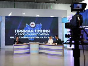 Более 1700 вопросов задали якутяне Айсену Николаеву в ходе «Прямой линии»