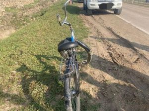 В Амге женщина-водитель сбила 11-летнего велосипедиста и покинула место ДТП: Мальчика госпитализировали