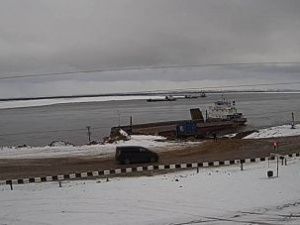 Работу паромной переправы Якутск — Нижний Бестях продлили до 29 октября