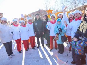 Глава Якутии посетил праздник «Широкая Масленица»