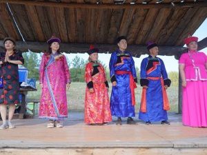 Буряты Якутска провели Сурхарбан