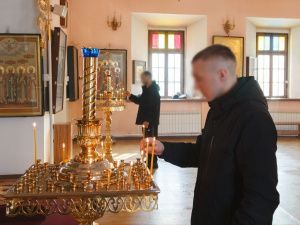 Осужденные колонии-поселения № 2 посетили храмы и монастыри Якутска