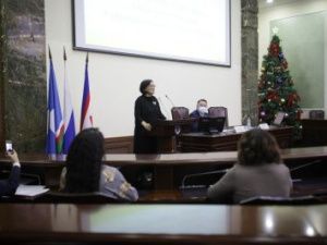 Глава Якутска наградила организаторов добровольческого движения