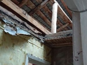 Прокуратура проведет проверку по факту обрушения потолка в жилом доме в Якутске