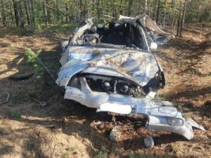 В Мегино-Кангаласском районе опрокинулся автомобиль: Погиб водитель и пострадали два пассажира